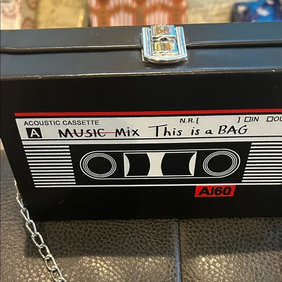 Retro Cassette Tape Novelty Bag - Black NWT - Picture 4 of 5